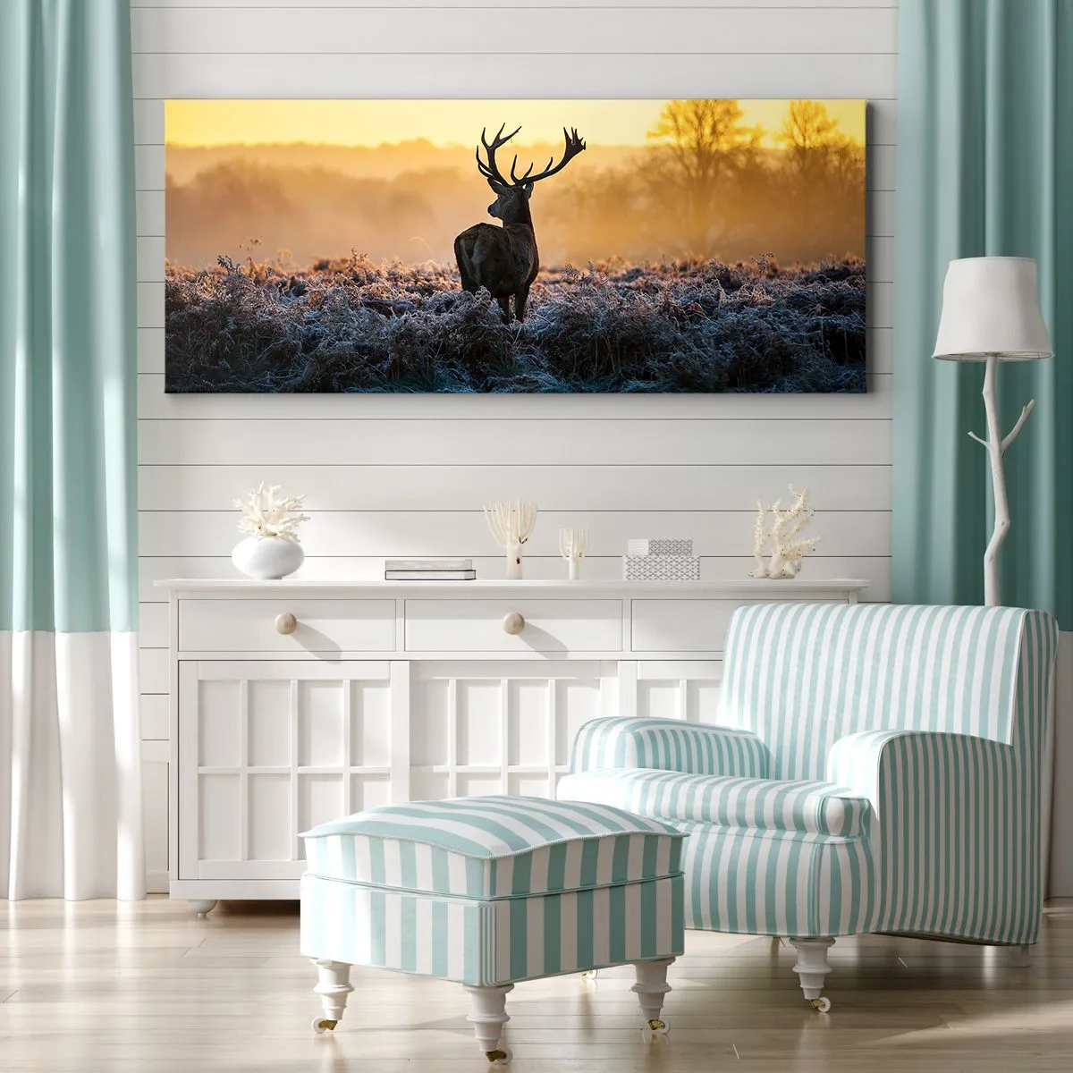 Impression sur toile - Image sur toile - Un cerf dans une clairière gelée au lever du soleil - 140x50cm - Couronné pour sa succession - Décoration murale moderne pour le salon et la chambre ARTTOR