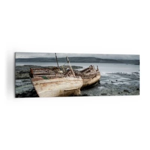 Impression sur toile - Image sur toile - Bateaux abandonnés sur le rivage dans une scène pluvieuse - 160x50cm - "En signe d'épreuves difficile" - Décoration murale moderne pour le salon et la chambre ARTTOR