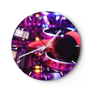 Horloge murale - Pendule murale - Casque DJ sur une console avec éclairage néon - 30x30cm - Avant que le plaisir ne commence - Décoration murale moderne pour le salon, la cuisine et la chambre ARTTOR