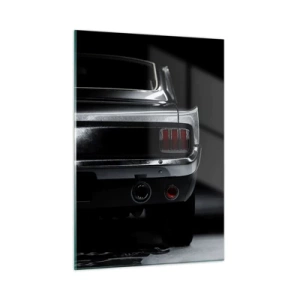Impression sur verre - Image sur verre - L'arrière d'une voiture classique dans un intérieur sombre et élégant - 50x70cm - Le charme du classique - Décoration murale moderne pour le salon et la chambre ARTTOR