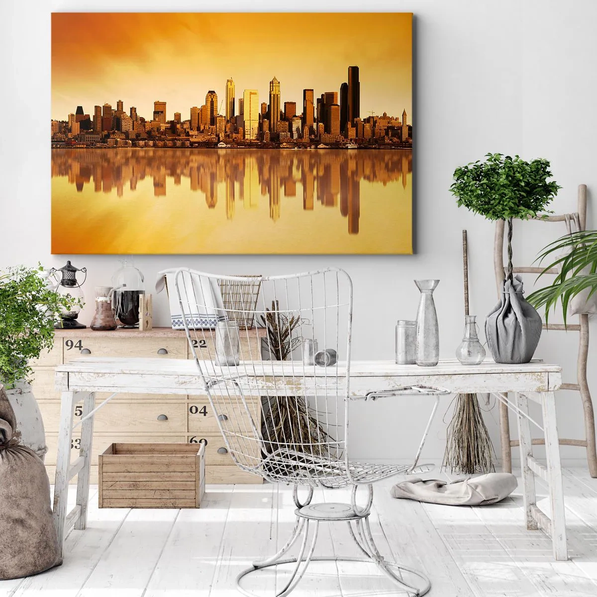 Impression sur toile - Image sur toile - Panorama de la ville reflété dans l'eau au coucher du soleil - 70x50cm - Le silence de la métropole - Décoration murale moderne pour le salon et la chambre ARTTOR