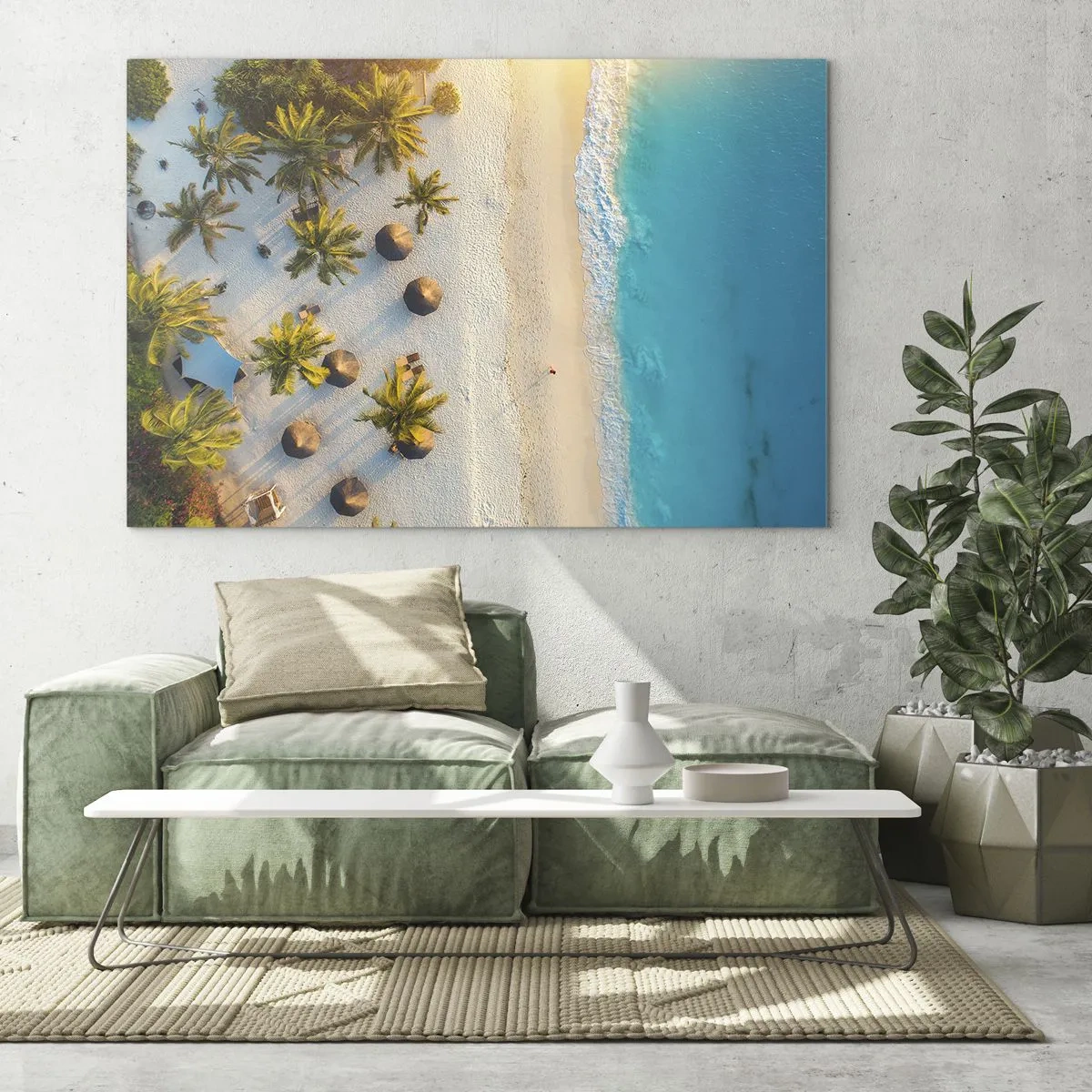 Impression sur verre - Image sur verre - Vue aérienne d'une plage tropicale avec palmiers et parasols - 120x80cm - Bienvenue au paradis - Décoration murale moderne pour le salon et la chambre ARTTOR