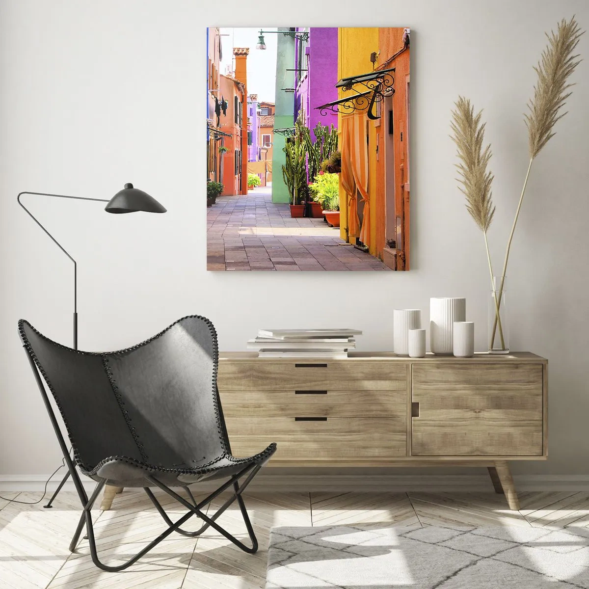 Impression sur verre - Image sur verre - Une rue colorée avec des immeubles aux tons clairs - 80x120cm - Allée arc-en-ciel - Décoration murale moderne pour le salon et la chambre ARTTOR