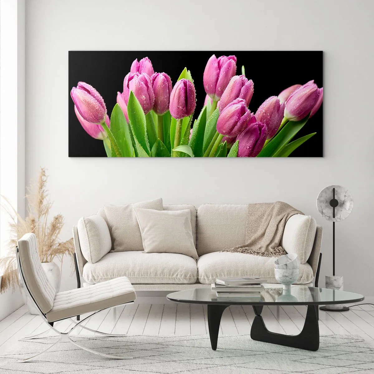 Impression sur verre - Image sur verre - Tulipes roses avec des gouttes de rosée sur fond noir - 140x50cm - Joie printanière des lilas - Décoration murale moderne pour le salon et la chambre ARTTOR