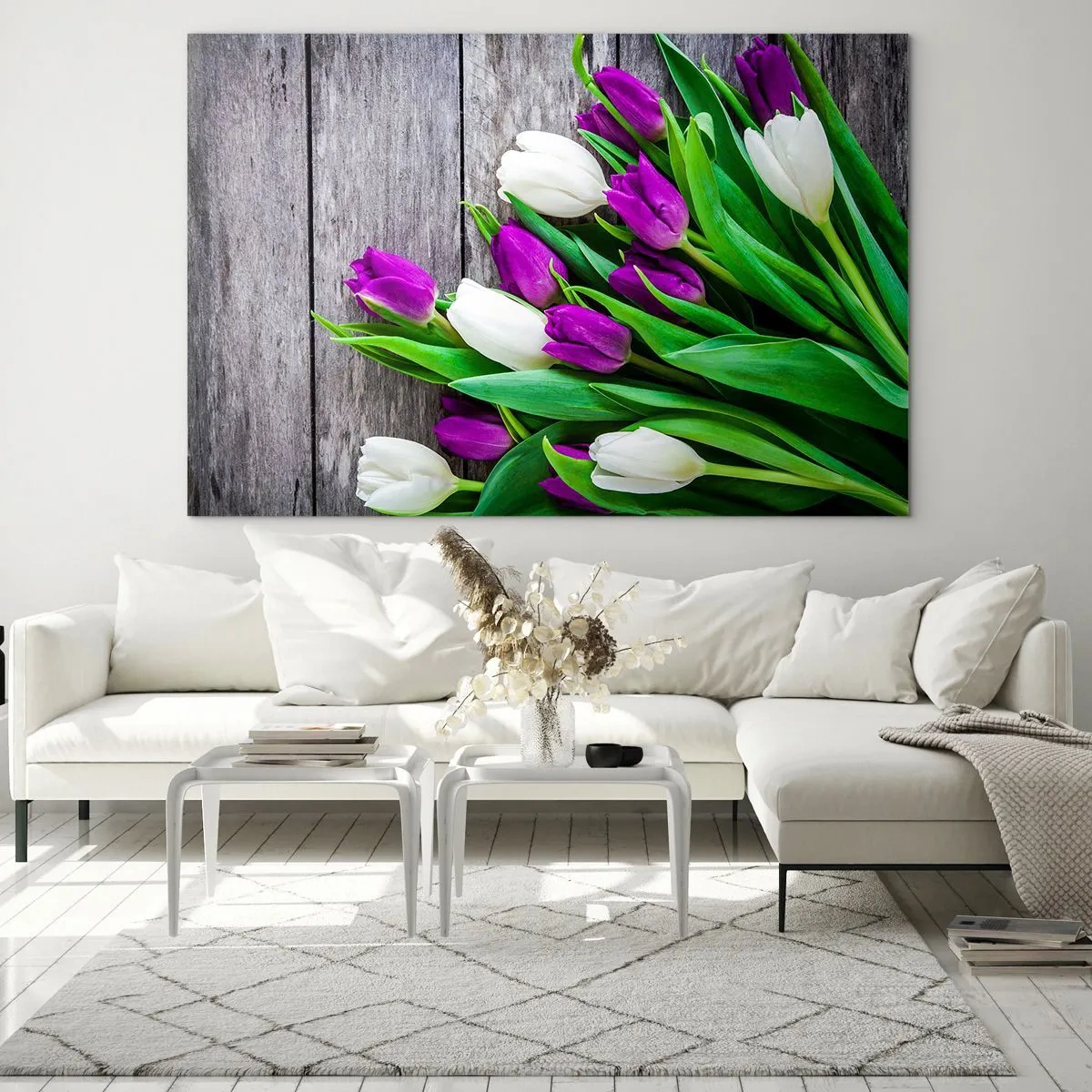 Impression sur verre - Image sur verre - Un bouquet de tulipes violettes et blanches sur un fond en bois - 120x80cm - Le jour des vacances de printemps - Décoration murale moderne pour le salon et la chambre ARTTOR