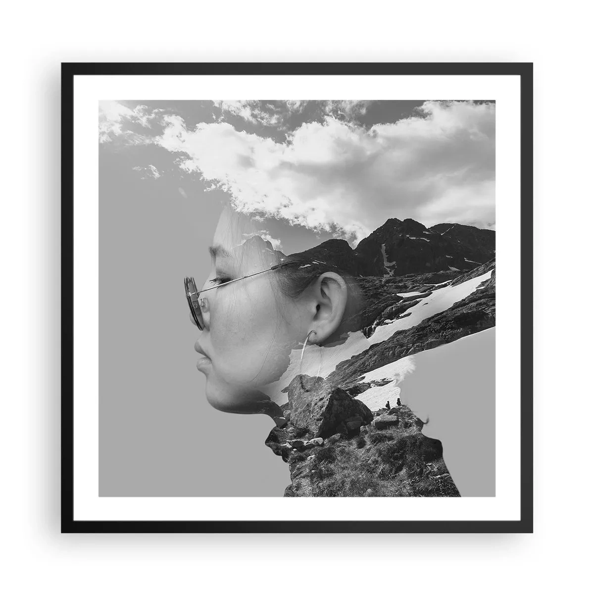 Affiche dans un cadre noir - Poster - Portrait de montagnes et nuages - 60x60 cm