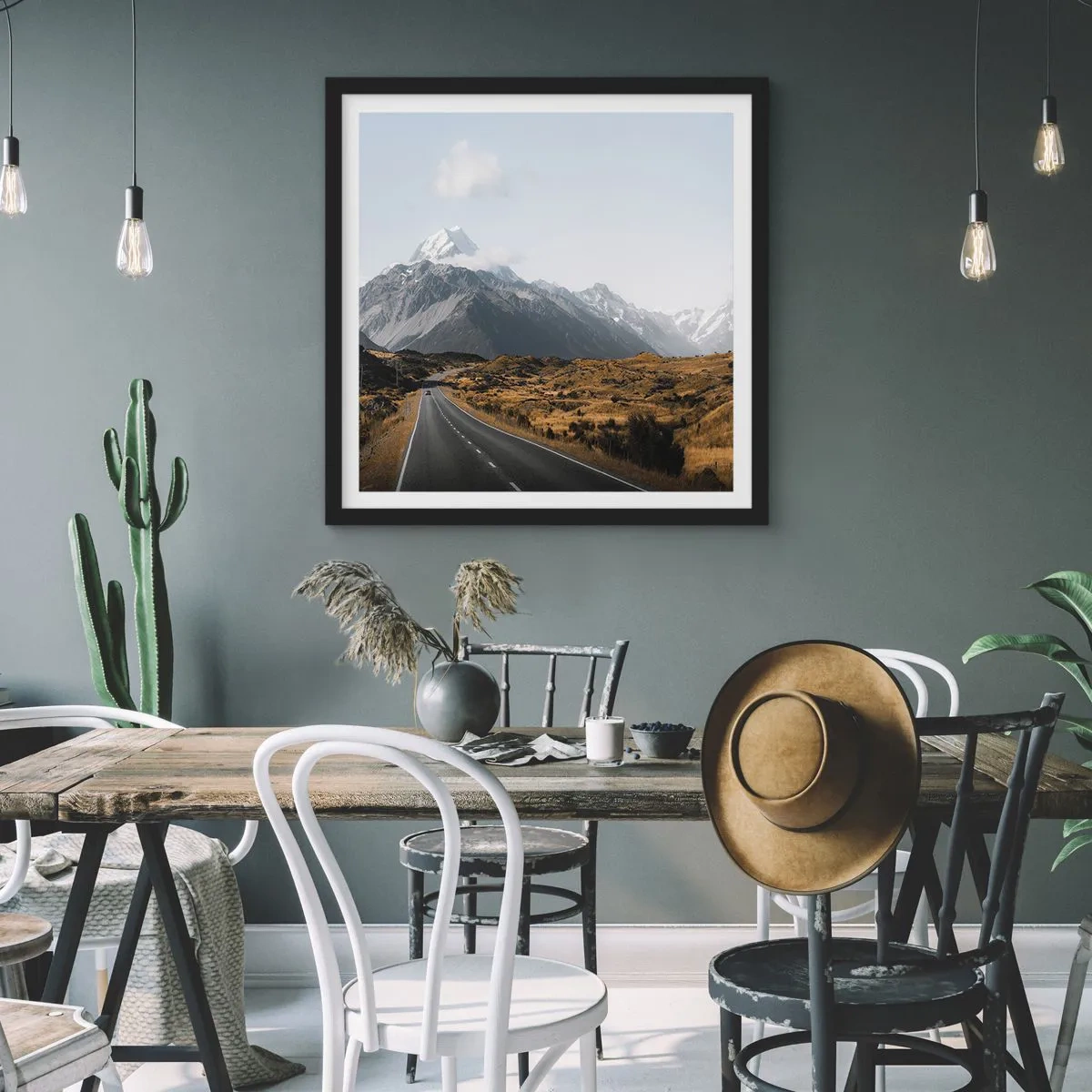 Affiche dans un cadre noir - Poster - Chemin vers le coeur de la montagne - 60x60 cm