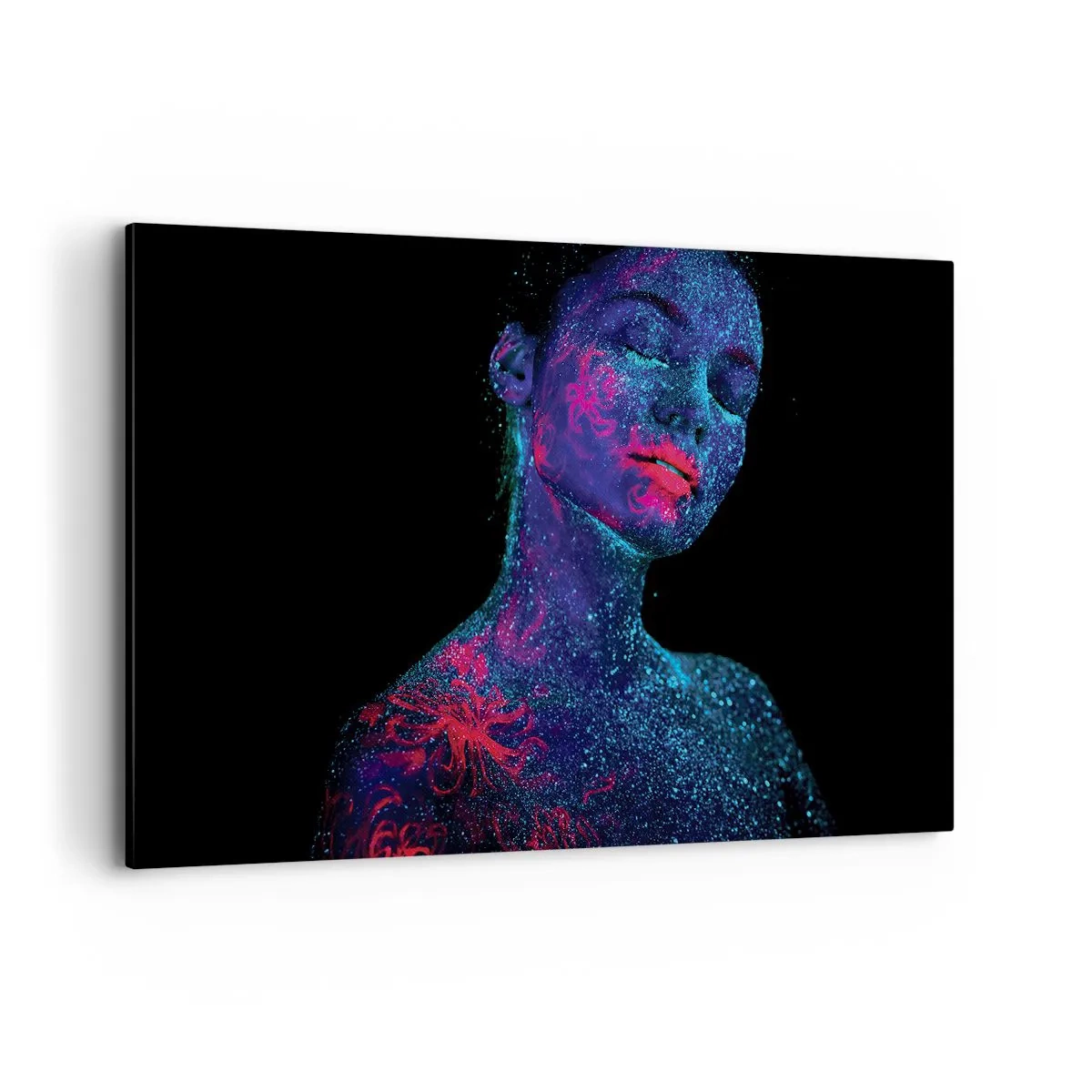 Impression sur toile - Image sur toile - Portrait d'une femme aux couleurs fluo sur fond noir - 120x80cm - Dans la poussière d'étoiles - Décoration murale moderne pour le salon et la chambre ARTTOR