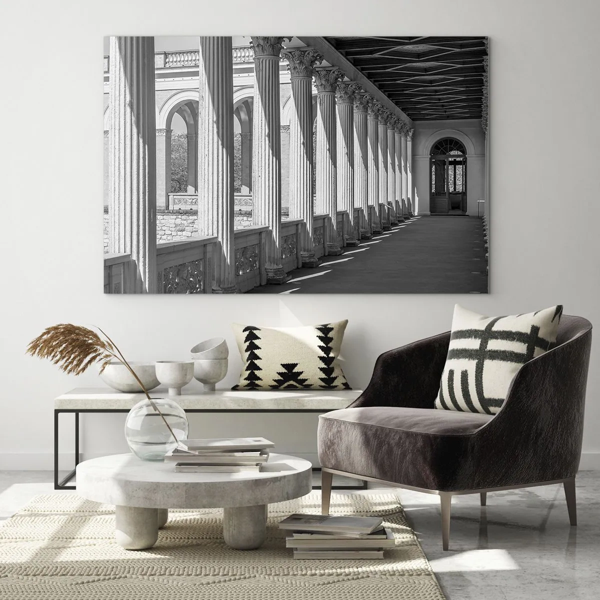 Impression sur verre - Image sur verre - Une colonnade en noir et blanc avec un jeu rythmique d'ombre et de lumière - 70x50cm - Arcade ensoleillée - Décoration murale moderne pour le salon et la chambre ARTTOR