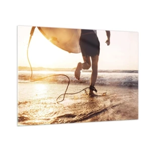 Impression sur verre - Image sur verre - Un surfeur court avec sa planche le long de la plage au coucher du soleil. - 100x70cm - A la rencontre des vagues - Décoration murale moderne pour le salon et la chambre ARTTOR
