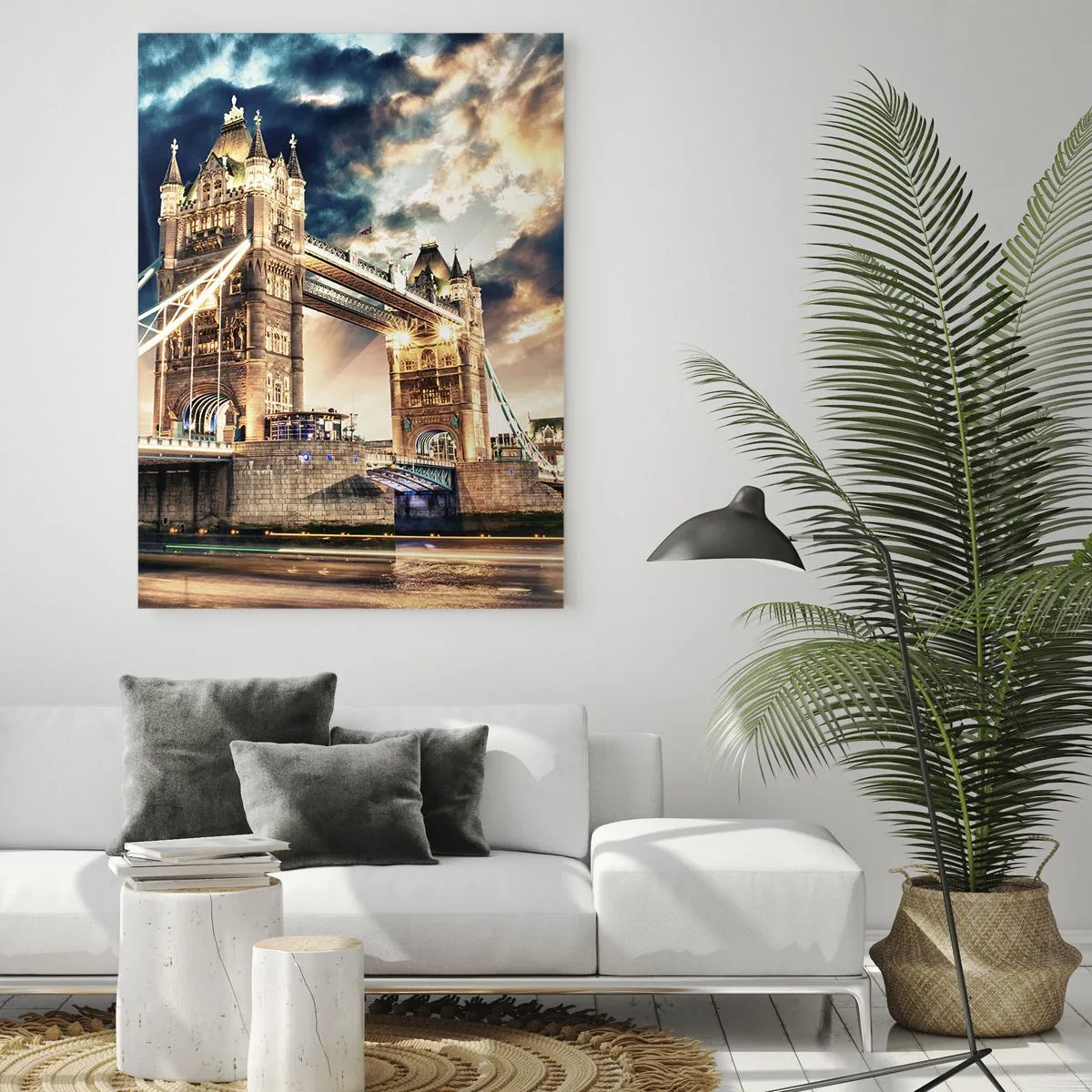Impression sur verre - Image sur verre - Tower Bridge au crépuscule contre un ciel dynamique - 70x100cm - Monument de l'empire victorien - Décoration murale moderne pour le salon et la chambre ARTTOR