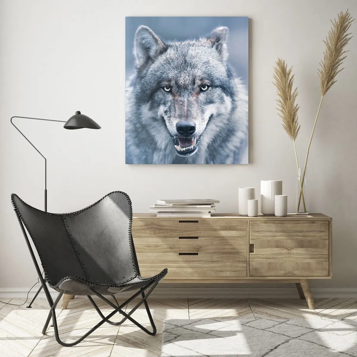 Impression sur verre - Image sur verre - Un loup au regard perçant sur fond de forêt enneigée - 50x70cm - Relèverez-vous le défi ? - Décoration murale moderne pour le salon et la chambre ARTTOR