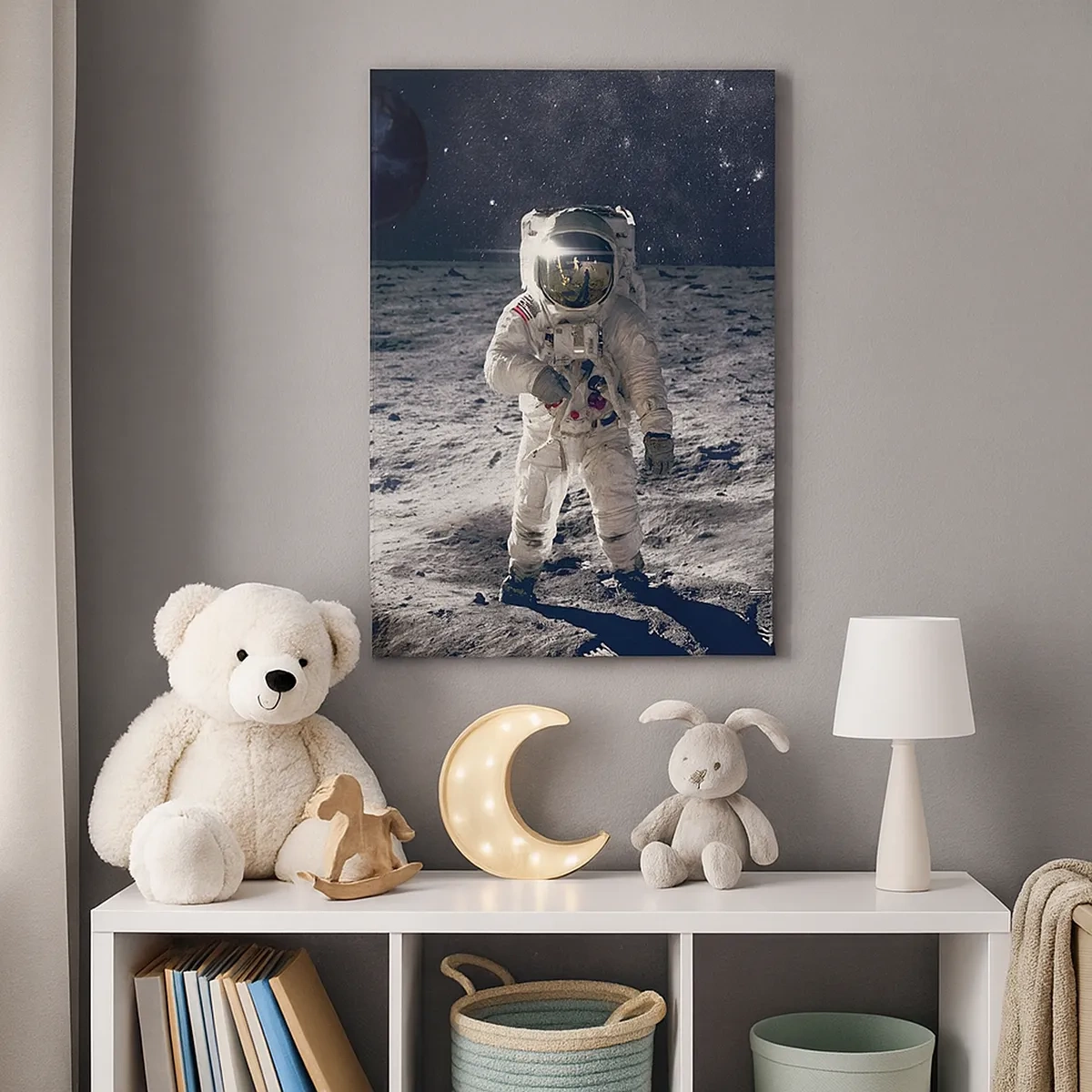 Impression sur toile - Image sur toile - Astronaute à la surface de la Lune avec la Terre en arrière-plan - 50x70cm - Salutations de la lune - Décoration murale moderne pour le salon et la chambre ARTTOR