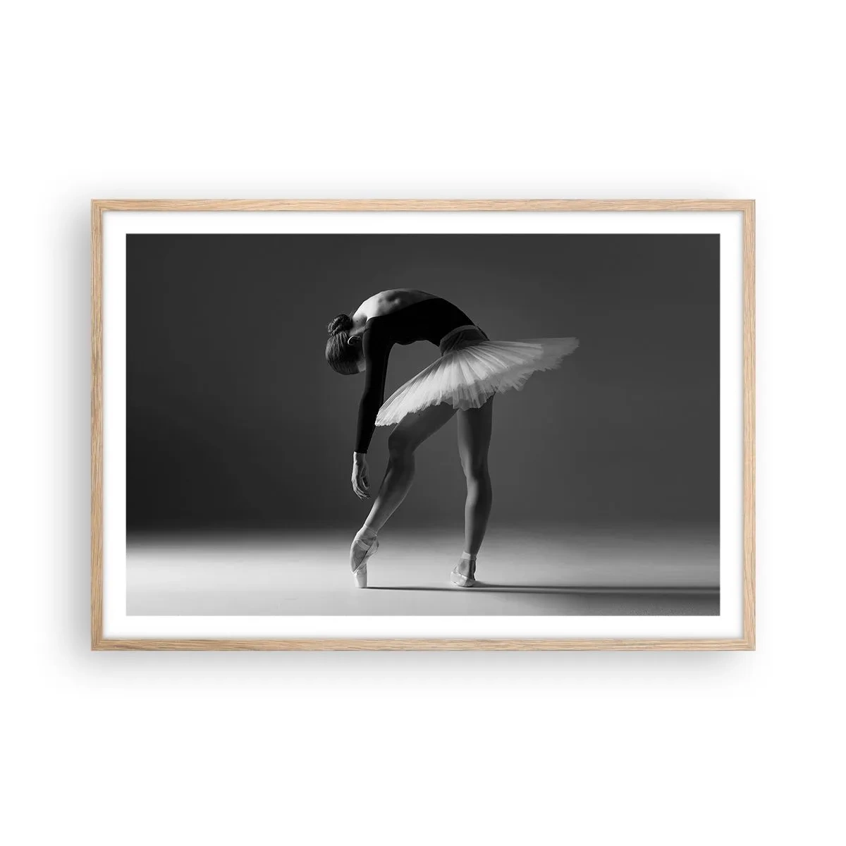 Affiche dans un chêne clair - Poster - Belle ballerine - 91x61 cm