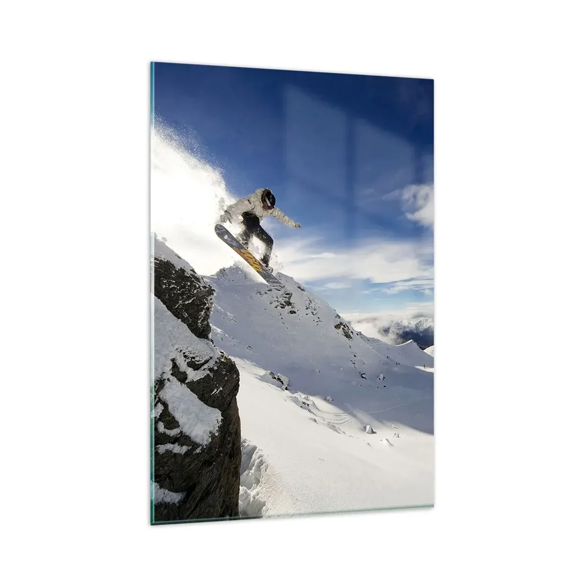 Impression sur verre - Image sur verre - Un snowboardeur saute d'une falaise avec des montagnes enneigées en arrière-plan. - 80x120cm - Liberté sans limite - Décoration murale moderne pour le salon et la chambre ARTTOR