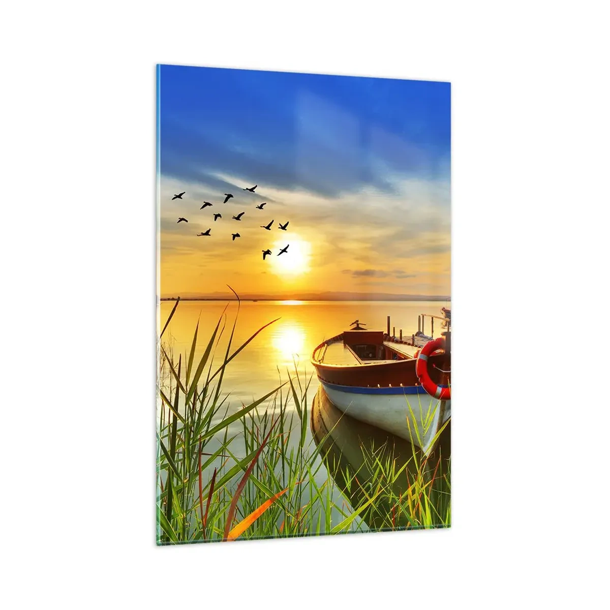 Impression sur verre - Image sur verre - Un bateau sur la rive d'un lac au coucher du soleil - 80x120cm - Les cormorans s'envolent déjà - Décoration murale moderne pour le salon et la chambre ARTTOR
