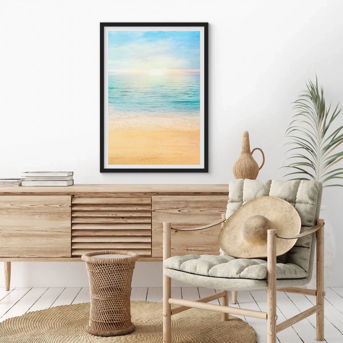 Affiche dans un cadre noir - Poster - Vue paisible sur la plage et la mer au lever du soleil - 50x70cm - Le grand bleu - Décoration murale moderne pour le salon et la chambre ARTTOR