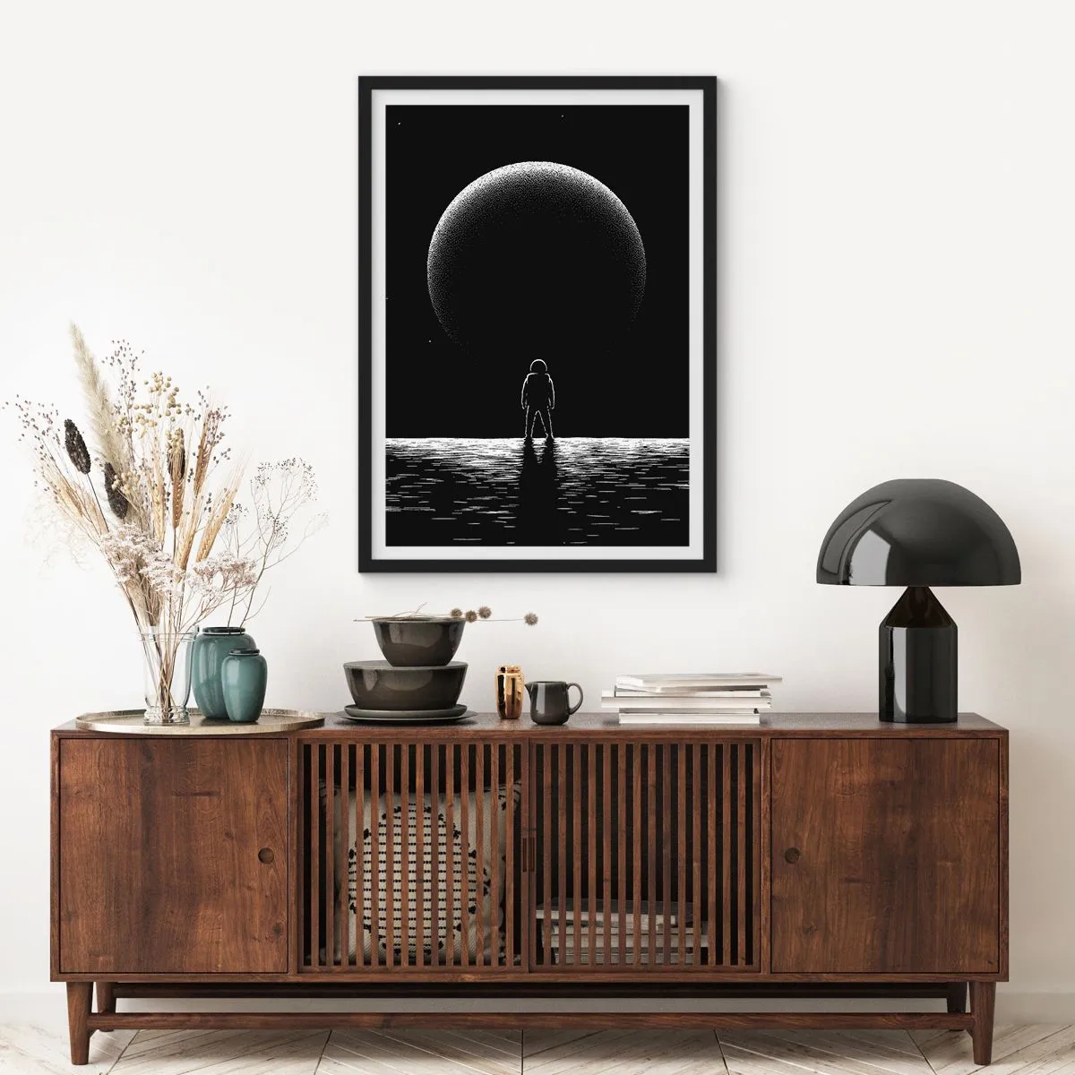 Affiche dans un cadre noir - Poster - Un astronaute avec en arrière-plan une immense planète dans l'espace - 50x70cm - Face à face - Décoration murale moderne pour le salon et la chambre ARTTOR