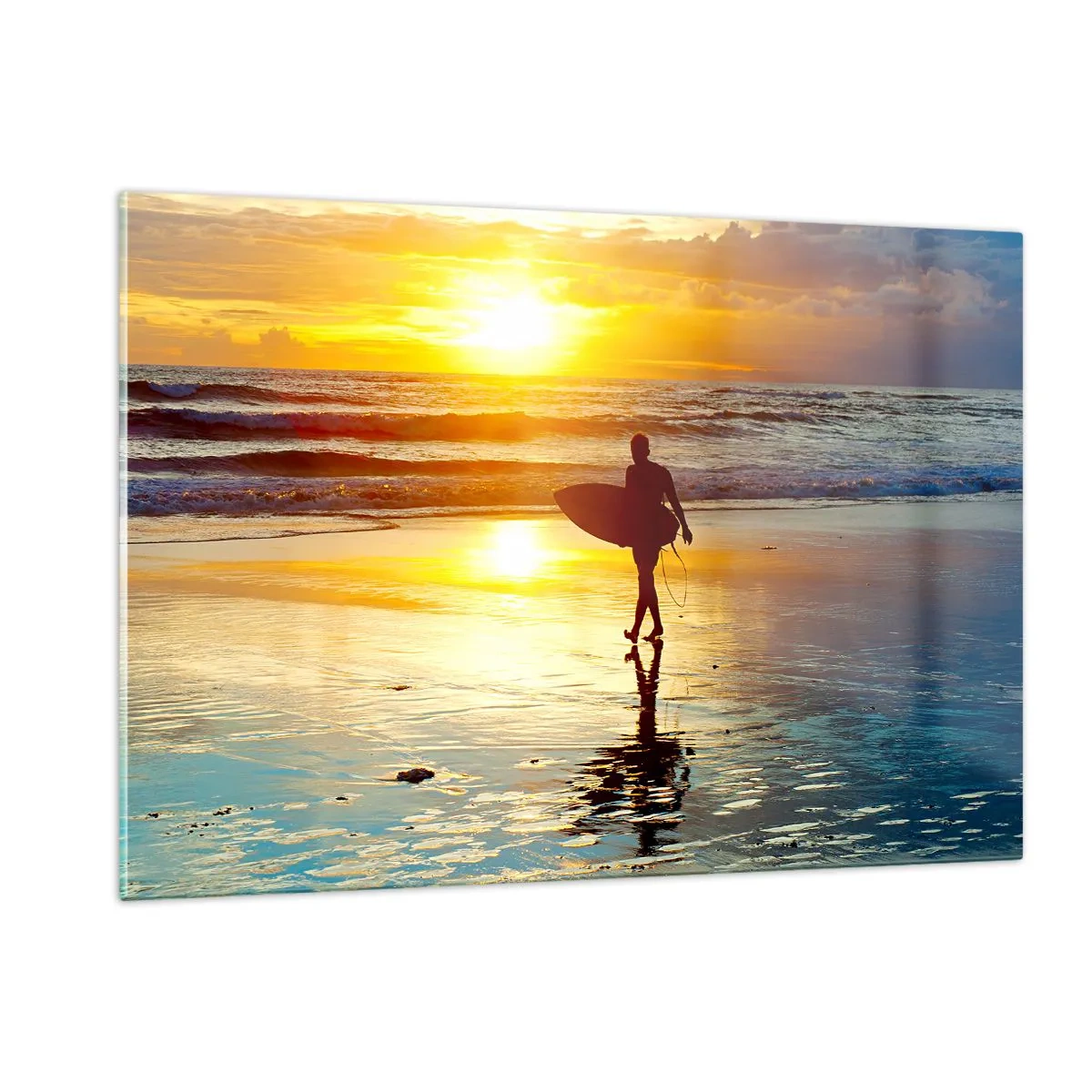 Impression sur verre - Image sur verre - Un surfeur marchant sur la plage au coucher du soleil avec sa planche - 120x80cm - Le retour du guerrier - Décoration murale moderne pour le salon et la chambre ARTTOR