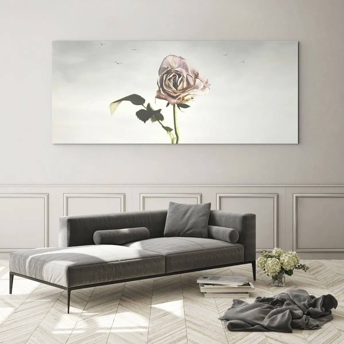 Impression sur verre - Image sur verre - Une rose délicate contre un ciel lumineux avec des oiseaux en vol - 160x50cm - Bonjour de printemps - Décoration murale moderne pour le salon et la chambre ARTTOR