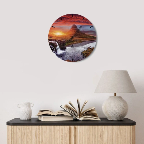 Horloge murale - Pendule murale - Vue de la terre du milieu - 40x40 cm