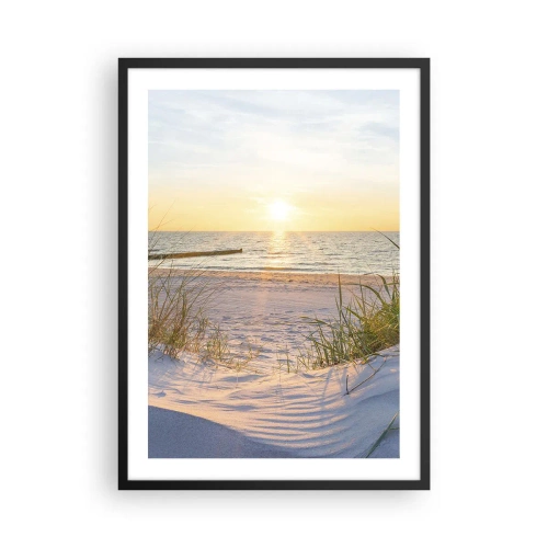Affiche dans un cadre noir - Poster - Plage au coucher du soleil avec vue sur la mer - 50x70cm - Le bruit de la mer, le chant des oiseaux, une plage sauvage parmi les herbes… - Décoration murale moderne pour le salon et la chambre ARTTOR