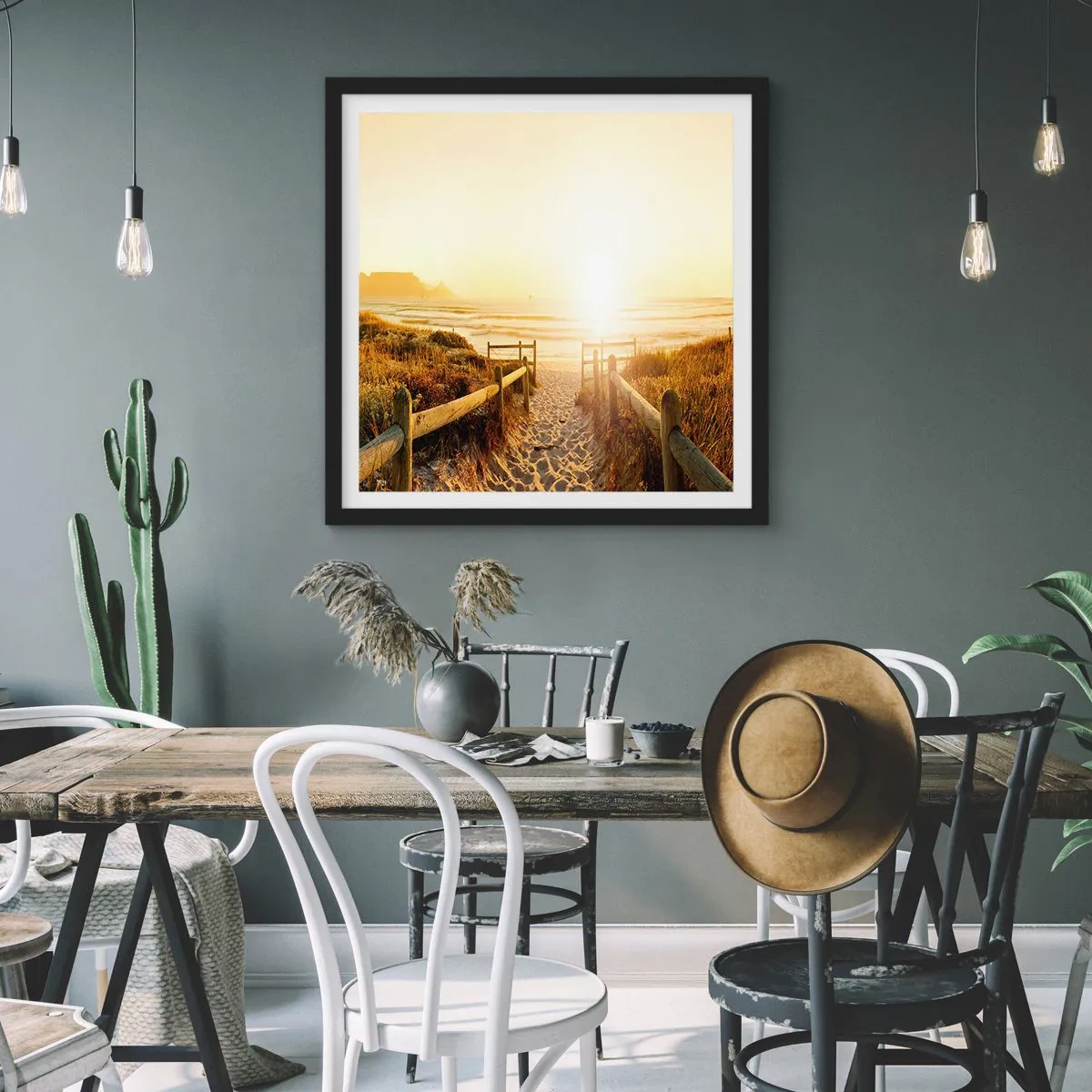 Affiche dans un cadre noir - Poster - A travers la dune, vers le soleil - 30x30 cm