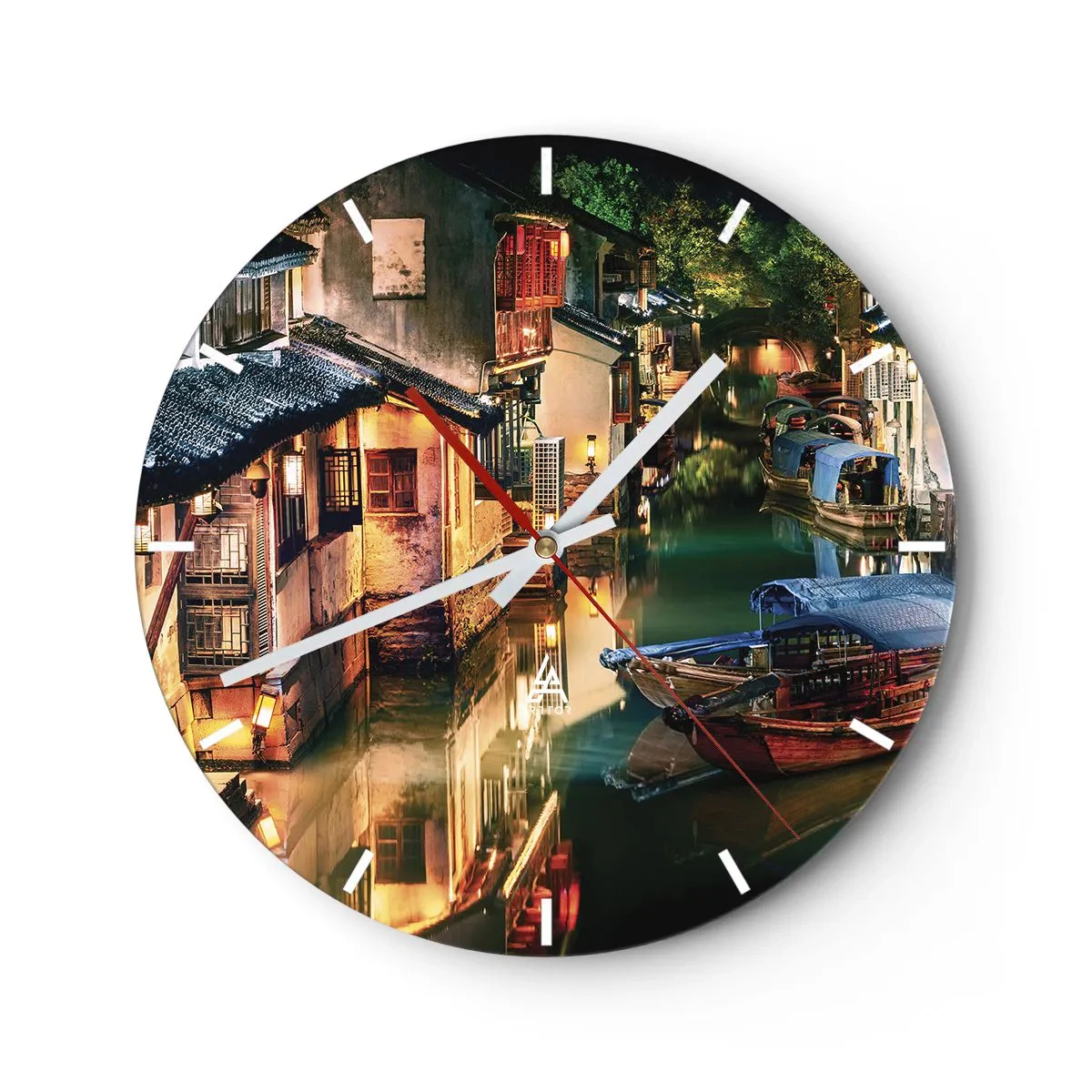 Horloge murale - Pendule murale - Canal atmosphérique avec bateaux et architecture chinoise la nuit - 30x30cm - Soirée dans une rue chinoise - Décoration murale moderne pour le salon, la cuisine et la chambre ARTTOR