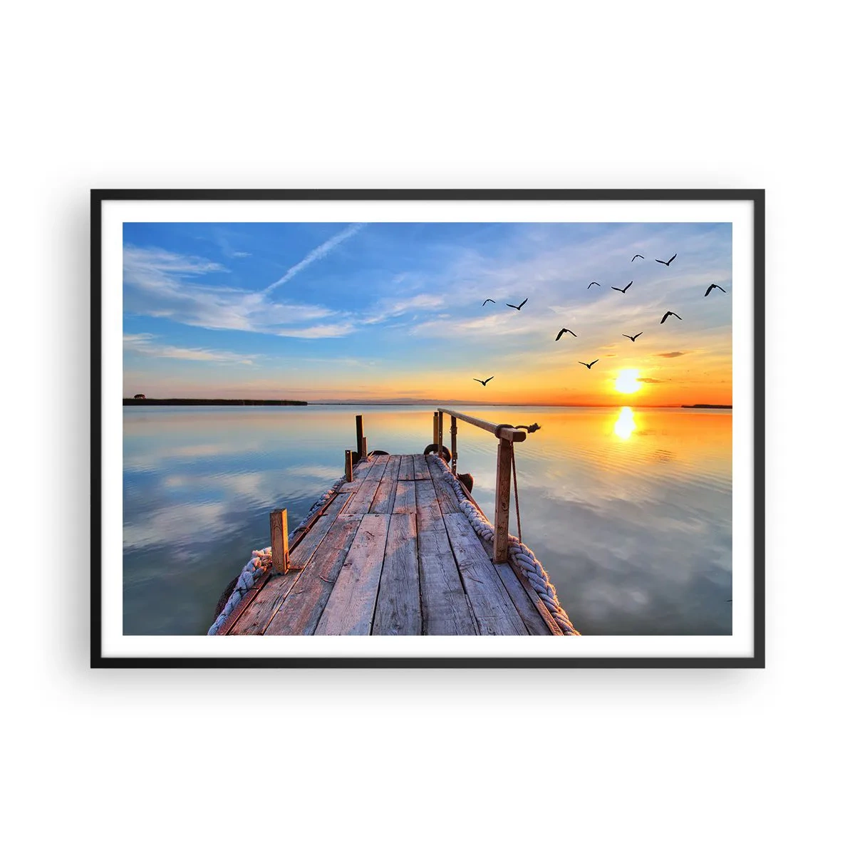 Affiche dans un cadre noir - Poster - Jetée en bois au coucher du soleil sur un lac calme - 100x70cm - Marcher droit vers le soleil - Décoration murale moderne pour le salon et la chambre ARTTOR