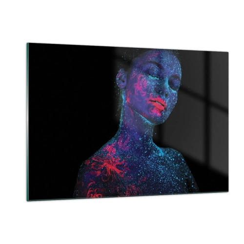 Impression sur verre - Image sur verre - Portrait d'une femme avec peinture corporelle fluorescente - 120x80cm - Dans la poussière d'étoiles - Décoration murale moderne pour le salon et la chambre ARTTOR