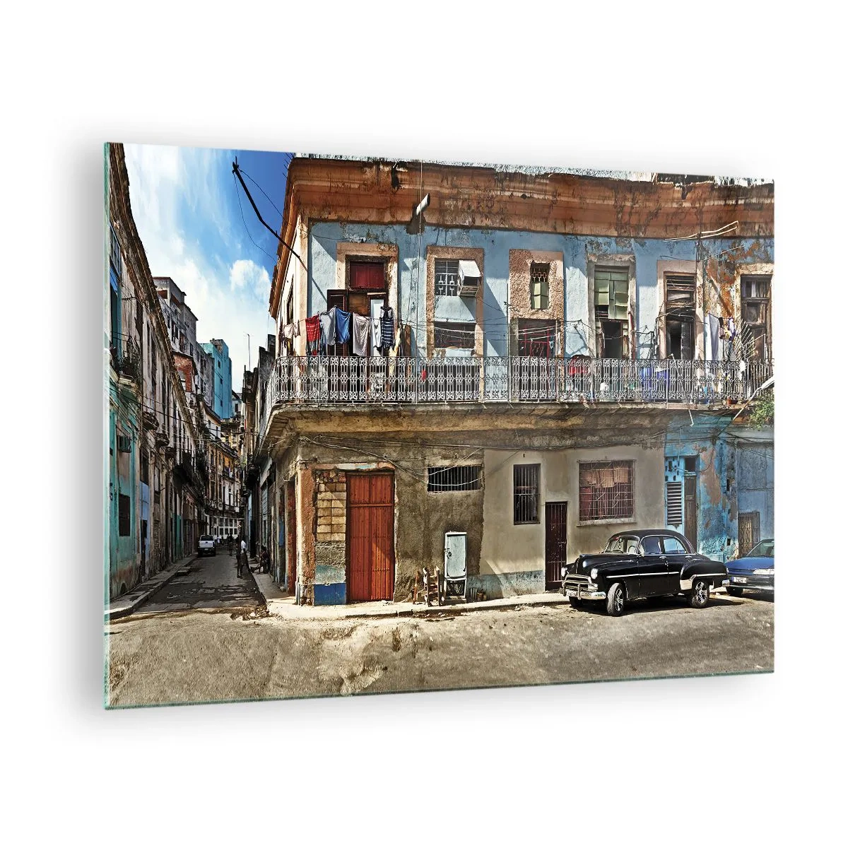 Impression sur verre - Image sur verre - Rue rétro avec des bâtiments classiques et une voiture - 70x50cm - Climat hawaïen - Décoration murale moderne pour le salon et la chambre ARTTOR