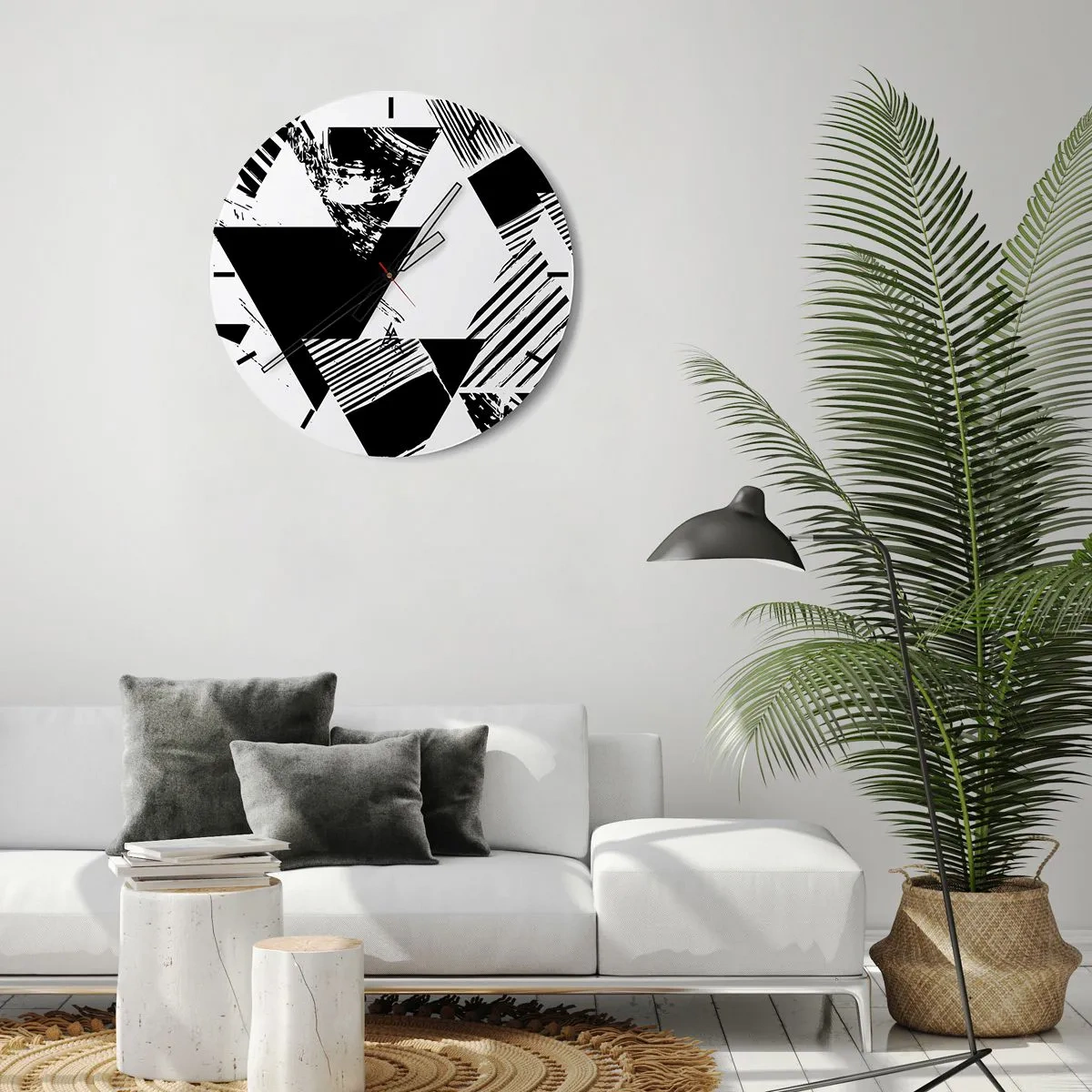 Horloge murale - Pendule murale - Composition géométrique en noir et blanc avec des triangles - 30x30cm - Pluie de triangles - Décoration murale moderne pour le salon, la cuisine et la chambre ARTTOR