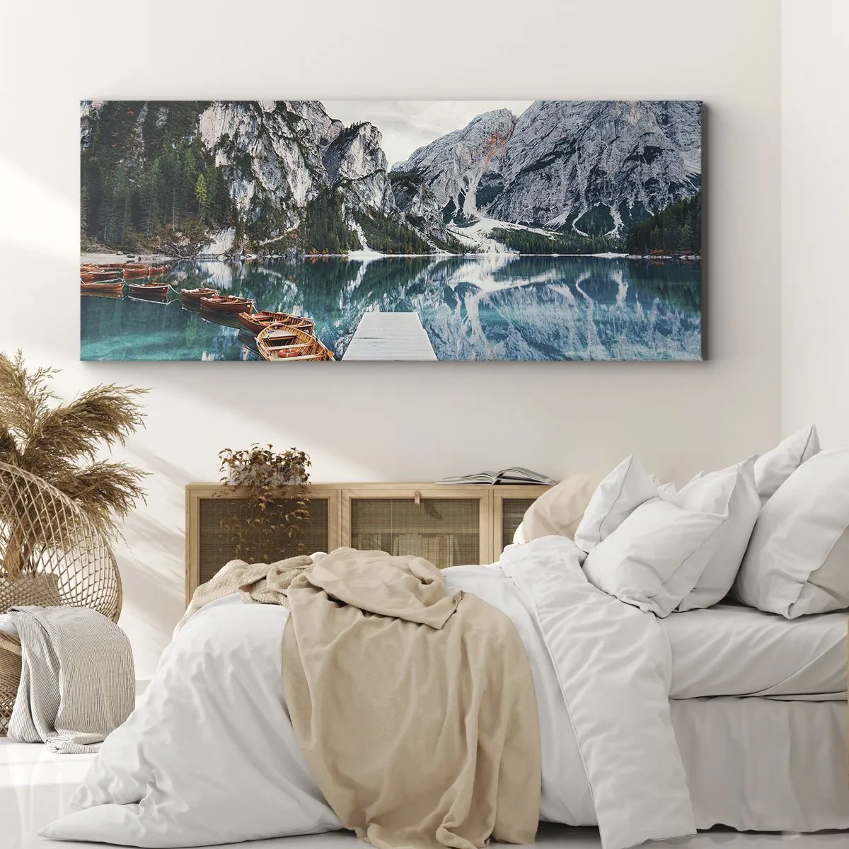 Impression sur toile - Image sur toile - Un lac avec des bateaux entouré de montagnes - 160x50cm - On va te montrer la beauté - Décoration murale moderne pour le salon et la chambre ARTTOR