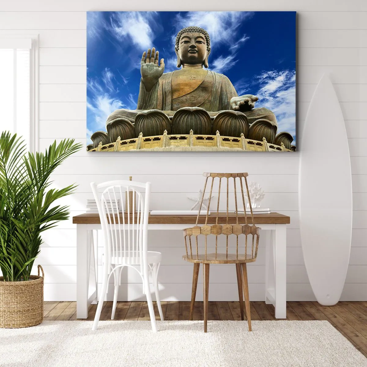 Impression sur toile - Image sur toile - Une statue monumentale de Bouddha contre un ciel bleu avec des nuages - 120x80cm - Vivre sans peur - Décoration murale moderne pour le salon et la chambre ARTTOR