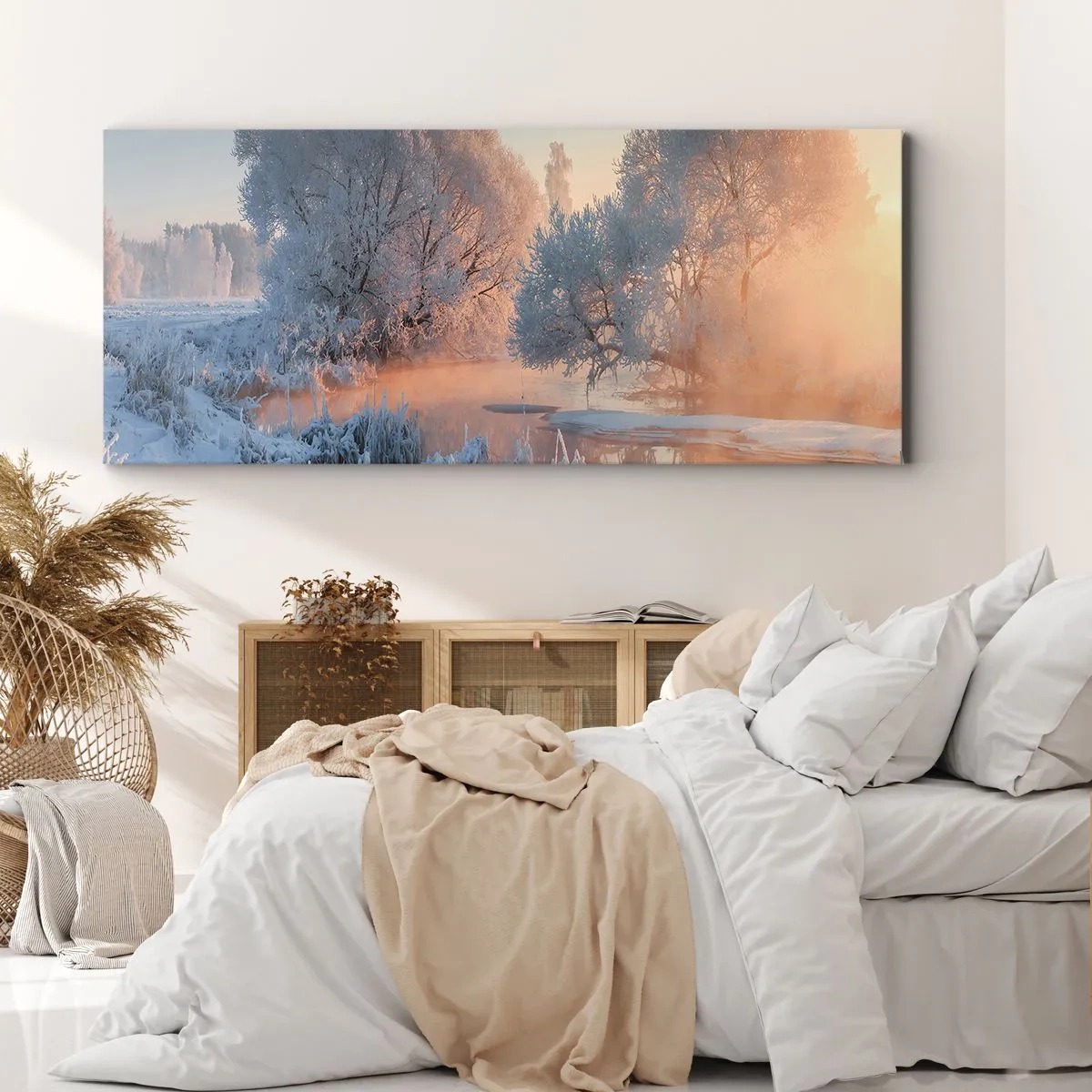 Impression sur toile - Image sur toile - Paysage d'hiver avec des arbres enneigés et un coucher de soleil - 140x50cm - Tout dans le soleil brille en cristal - Décoration murale moderne pour le salon et la chambre ARTTOR