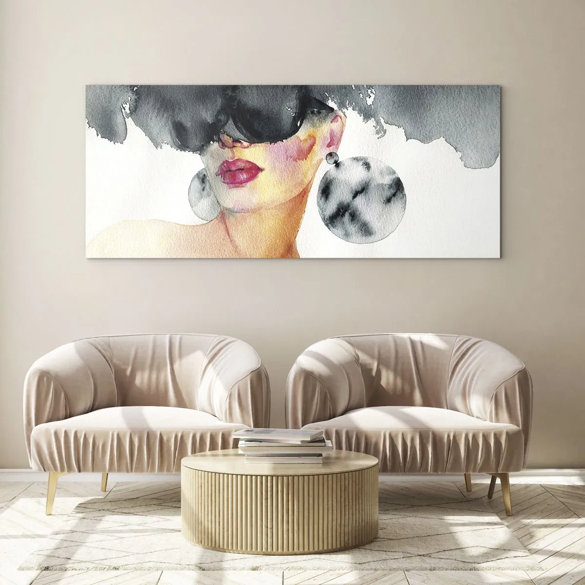 Impression sur verre - Image sur verre - Une femme portant des lunettes élégantes et de grandes boucles d'oreilles - 120x50cm - Secret de l'élégance - Décoration murale moderne pour le salon et la chambre ARTTOR
