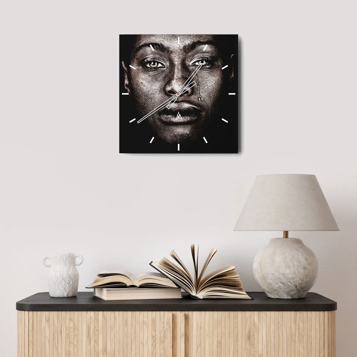 Horloge murale - Pendule murale - Une larme - 30x30 cm