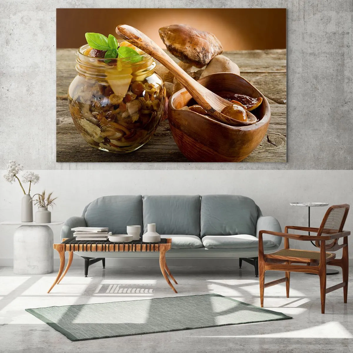 Impression sur verre - Image sur verre - Champignons marinés dans un bocal avec un bol en bois et des champignons sur la table en arrière-plan - 70x50cm - Que ce soit frais ou salé, ou en automne…