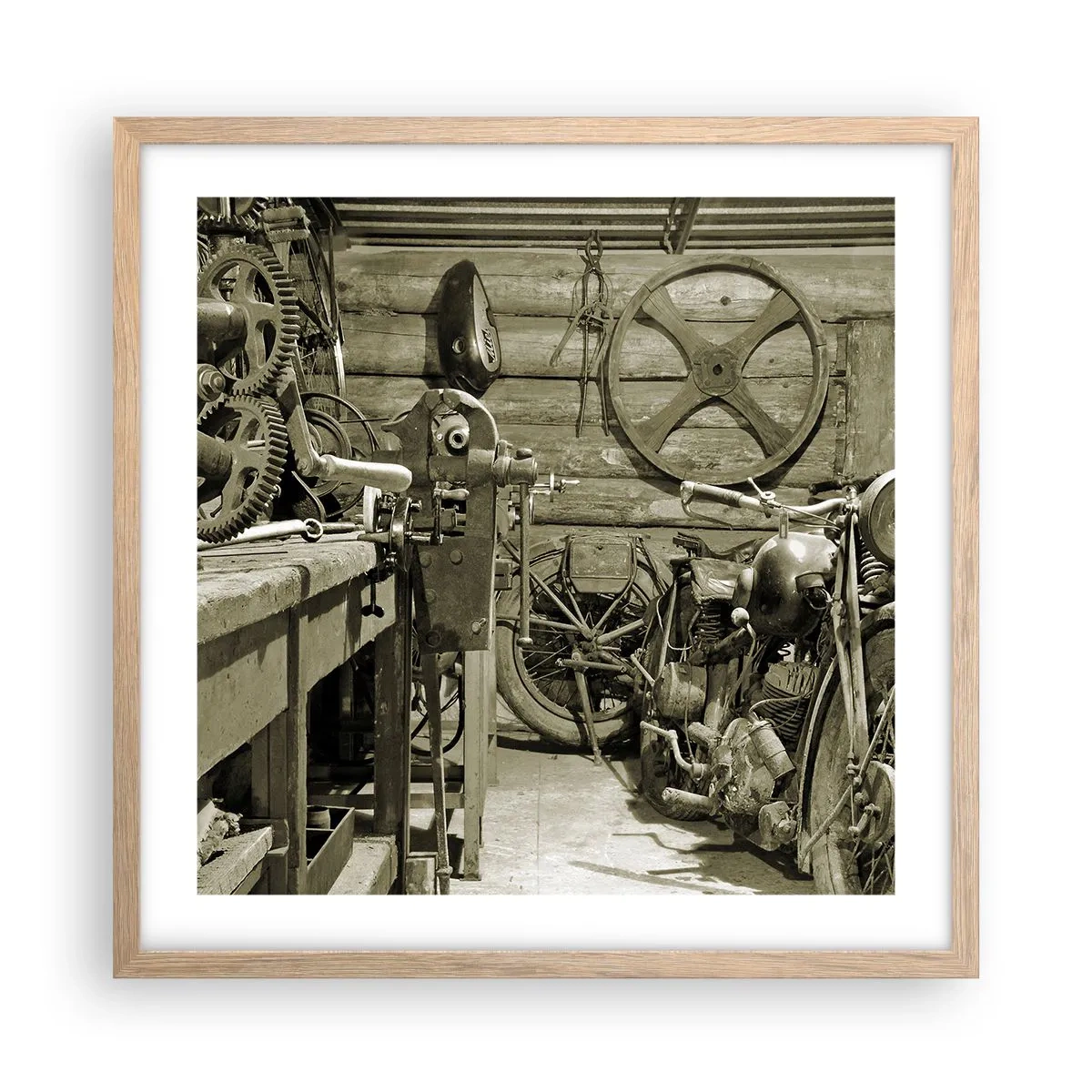 Affiche dans un chêne clair - Poster - Dans le hangar de l'oncle Władek - 50x50 cm