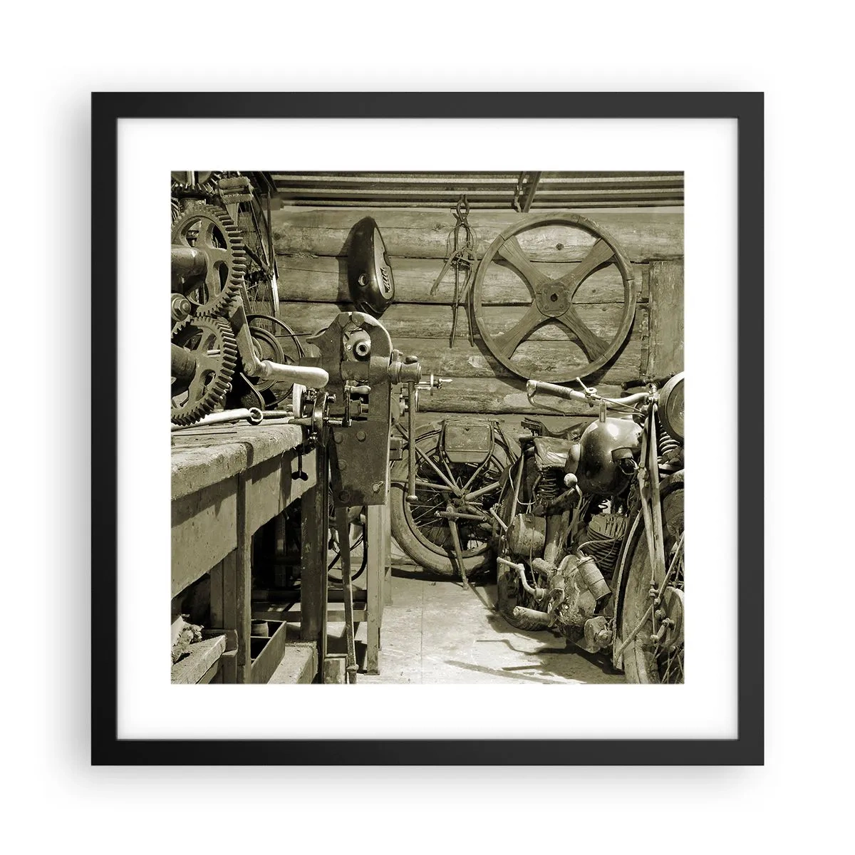 Affiche dans un cadre noir - Poster - Dans le hangar de l'oncle Władek - 40x40 cm