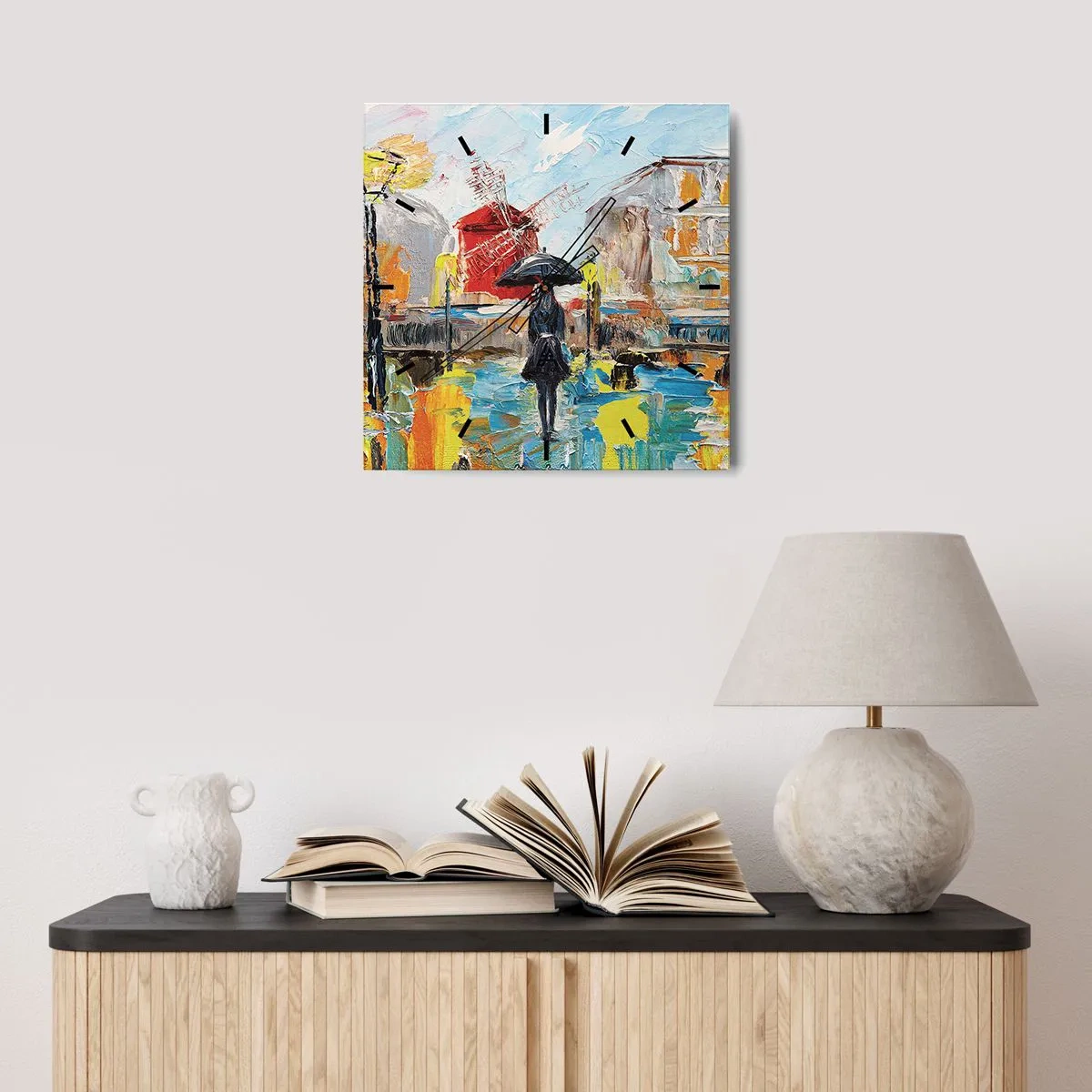 Horloge murale - Pendule murale - Une scène pittoresque avec un parapluie sur fond de Paris aux couleurs vibrantes. - 30x30cm - Légende parisienne - Décoration murale moderne pour le salon et la chambre ARTTOR