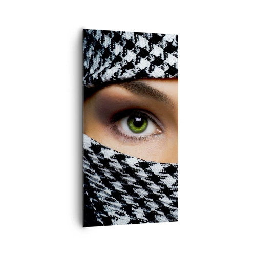 Impression sur toile - Image sur toile - Un portrait d'une beauté voilée aux yeux verts - 65x120 cm