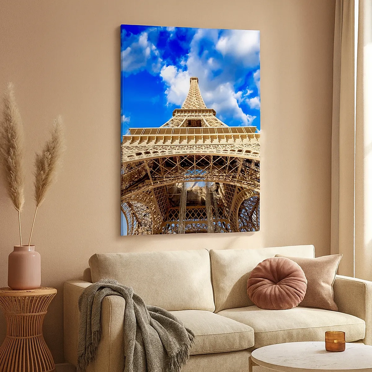 Impression sur toile - Image sur toile - La Tour Eiffel vue d'en bas contre un ciel bleu - 50x70cm - Atteindre le ciel et les nuages - Décoration murale moderne pour le salon et la chambre ARTTOR