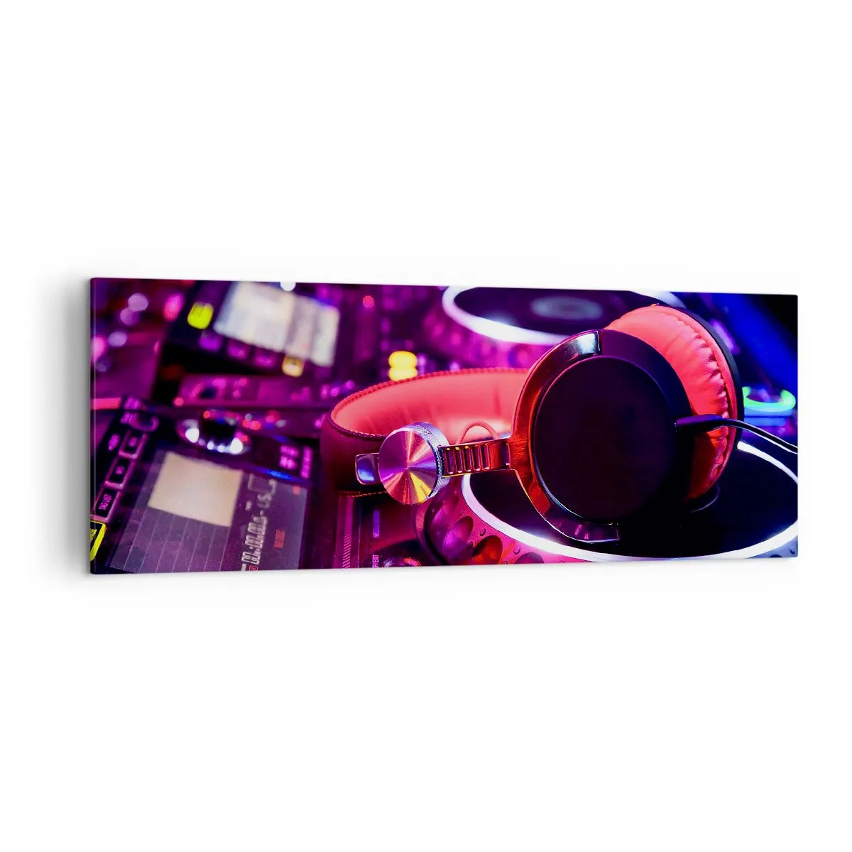 Impression sur toile - Image sur toile - Casque DJ sur une console avec éclairage néon - 140x50cm - Avant que le plaisir ne commence - Décoration murale moderne pour le salon et la chambre ARTTOR