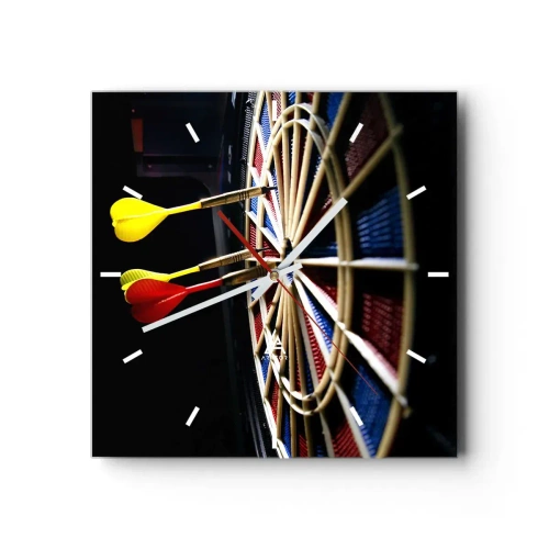 Horloge murale - Pendule murale - Un jeu de fléchettes avec des fléchettes frappées sur un fond noir - 30x30cm - Droit au but - Décoration murale moderne pour le salon et la chambre ARTTOR