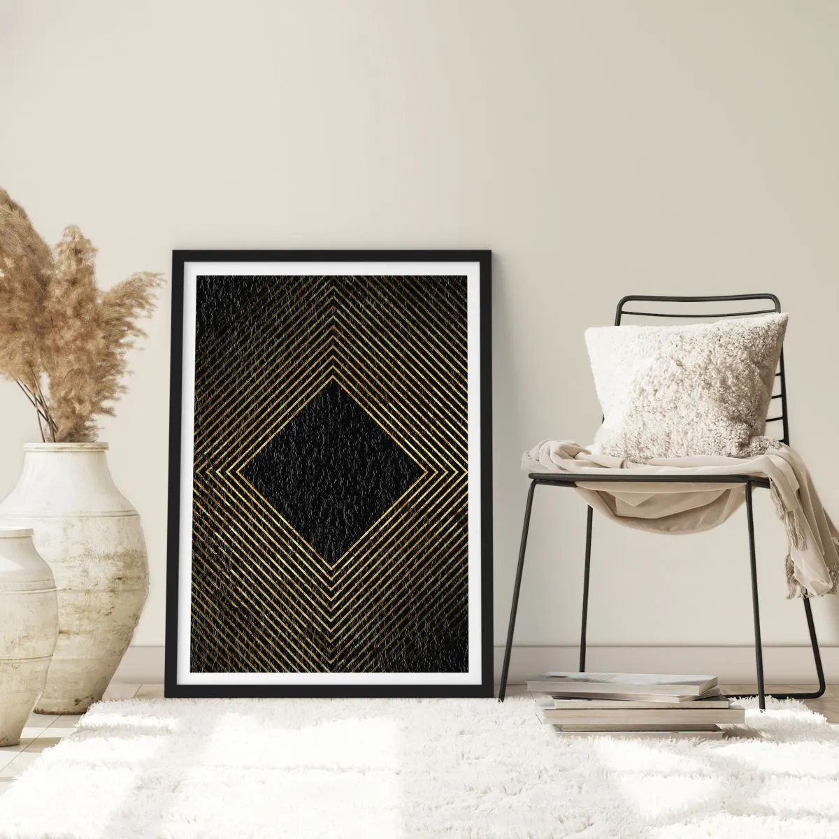 Affiche dans un cadre noir - Poster - Lignes géométriques dorées sur fond noir - 50x70cm - Géométrie dans un style glamour - Décoration murale moderne pour le salon et la chambre ARTTOR