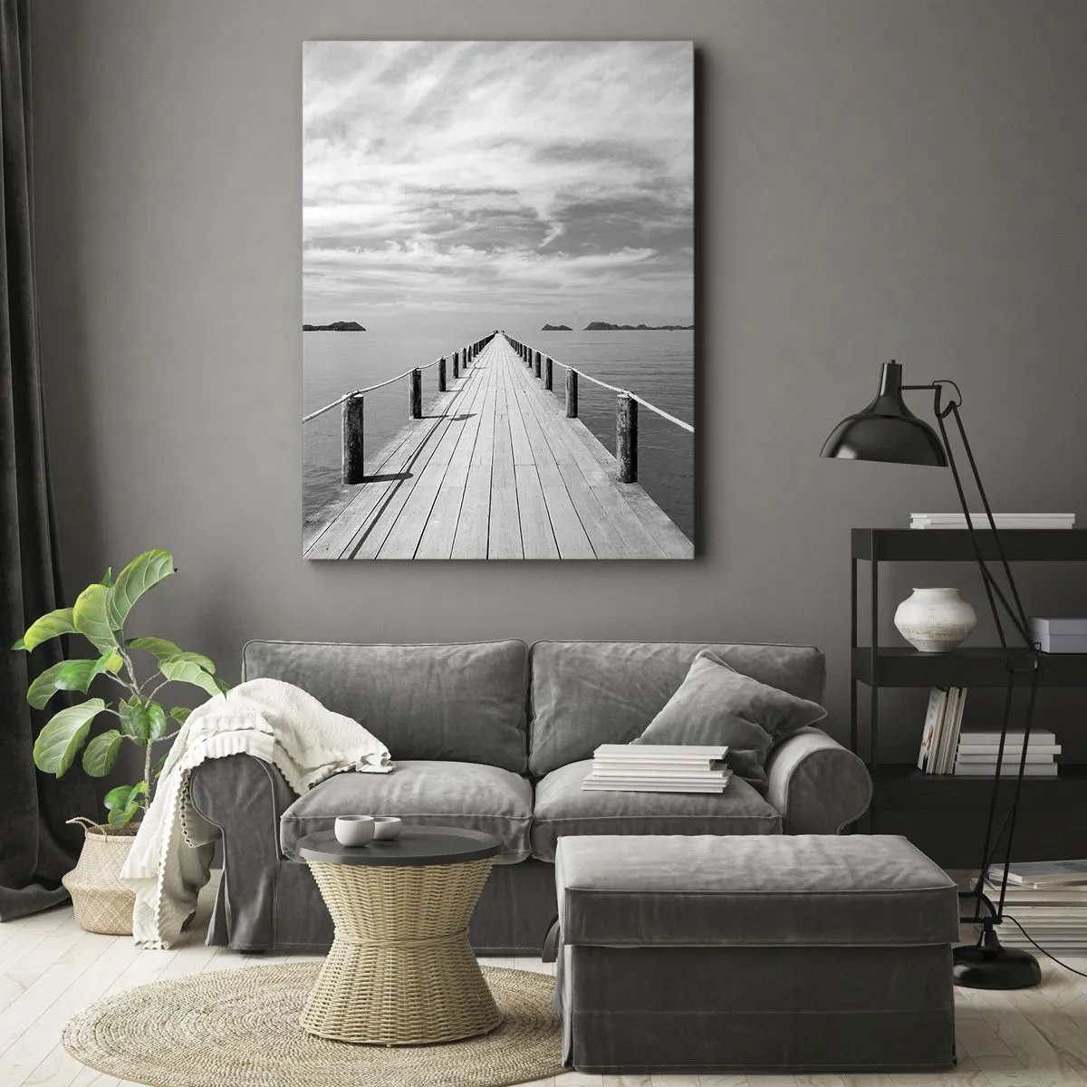 Impression sur toile - Image sur toile - Une jetée en bois menant au loin sur une mer calme - 50x70cm - Et peut-être un voyage... - Décoration murale moderne pour le salon et la chambre ARTTOR
