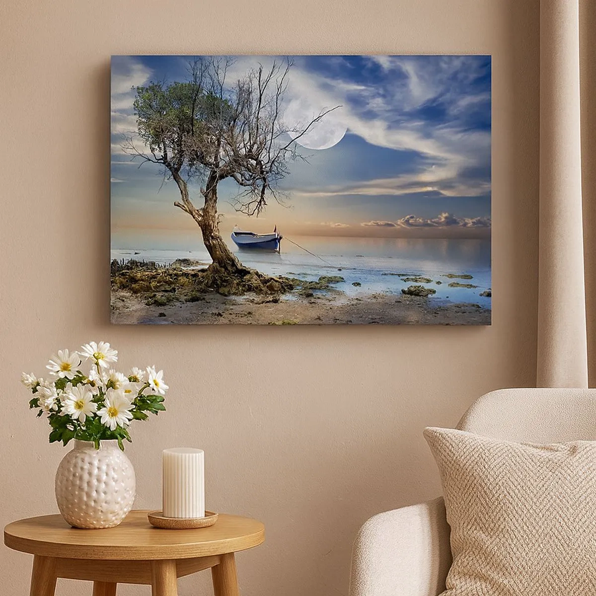 Impression sur toile - Image sur toile - Un arbre solitaire et un bateau sur une eau calme sous la pleine lune. - 70x50cm - Est-ce la fin ou le début ? - Décoration murale moderne pour le salon et la chambre ARTTOR