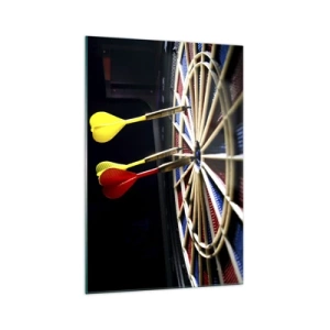 Impression sur verre - Image sur verre - Un jeu de fléchettes avec des fléchettes frappées sur un fond noir - 70x100cm - Droit au but - Décoration murale moderne pour le salon et la chambre ARTTOR