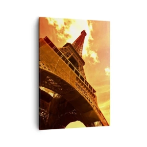 Impression sur toile - Image sur toile - La Tour Eiffel contre un ciel doré au coucher du soleil - 50x70cm - Monumental, car il est doré par le soleil - Décoration murale moderne pour le salon et la chambre ARTTOR